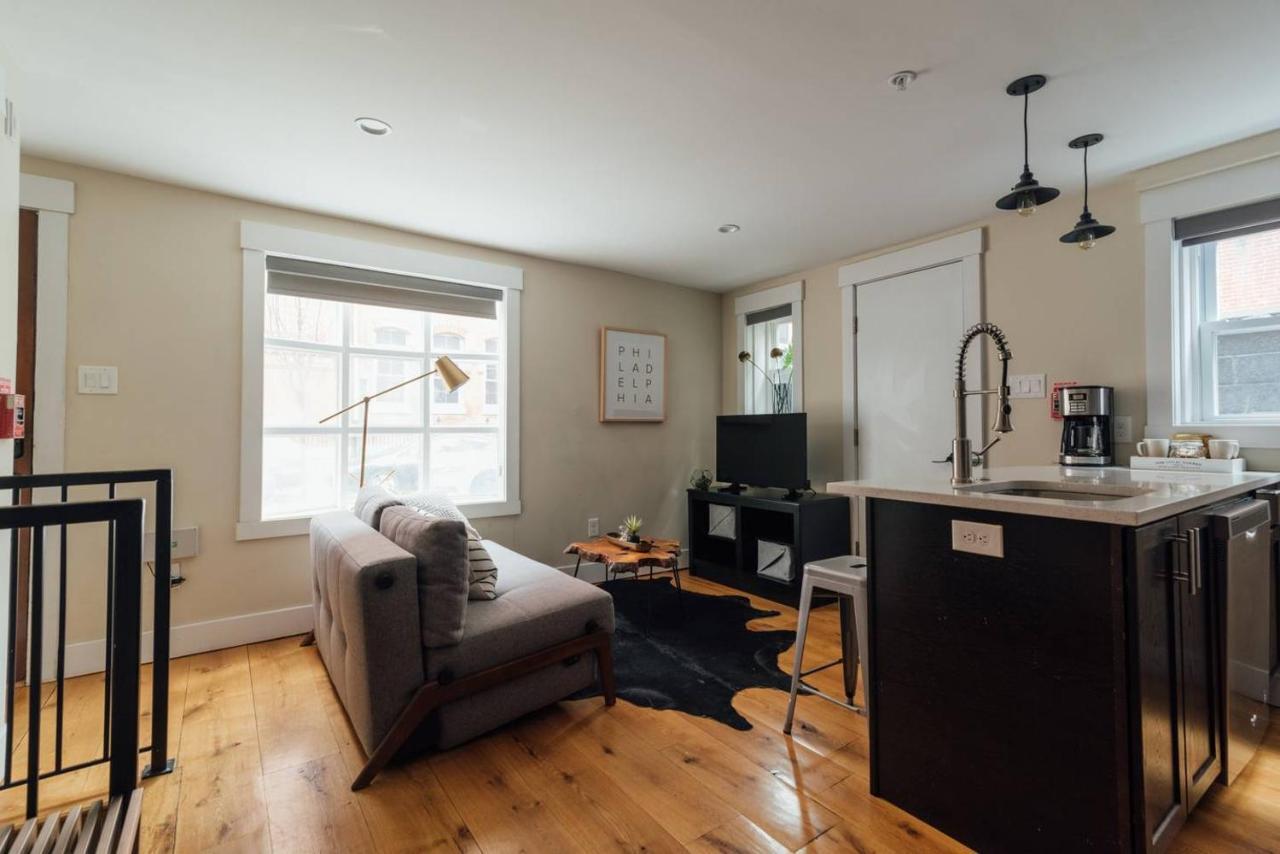 Renovated & Modern Home In Downtown Philly ฟิลาเดลเฟีย ภายนอก รูปภาพ