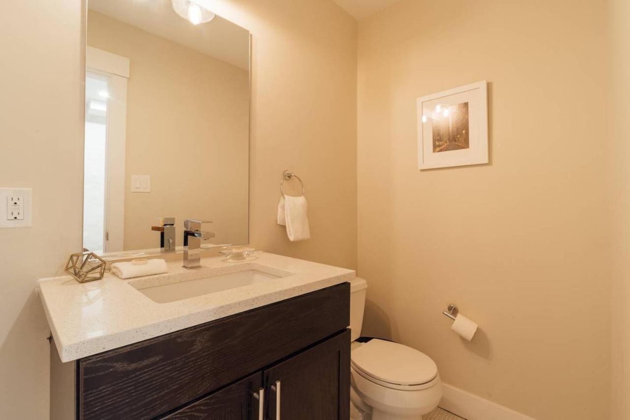 Renovated & Modern Home In Downtown Philly ฟิลาเดลเฟีย ภายนอก รูปภาพ